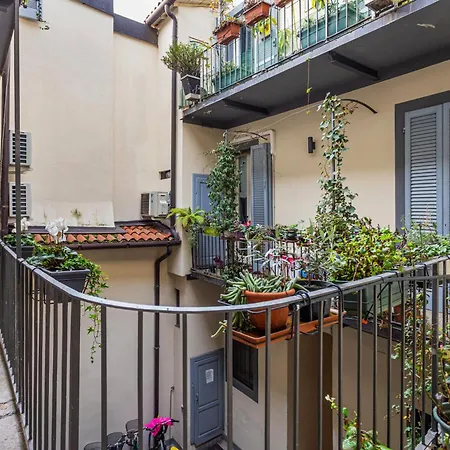Casa Mina - - By Host4u Apartment Pavia